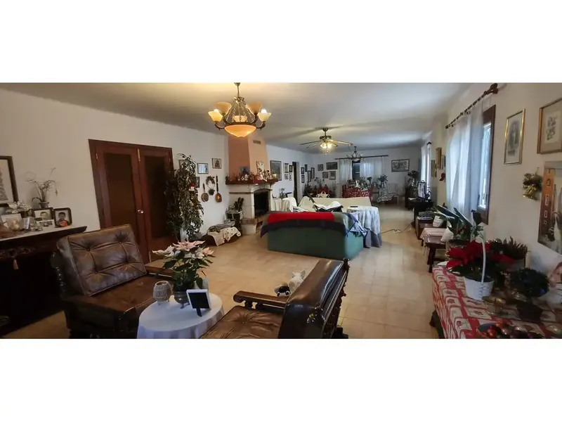 In a very quiet area of the municipality of Bunyola, this finca of about 7,329 m² of land with a house of about 415 m² — photo 4