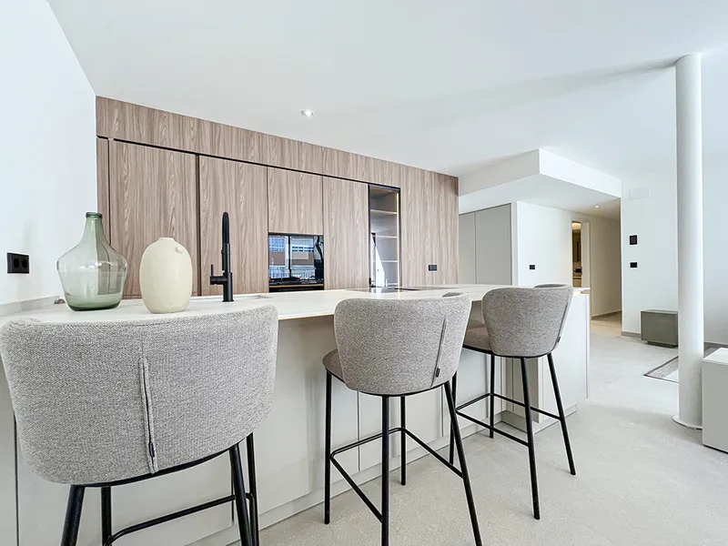 New penthouse with breathtaking views of Palma and the mountains in modern style in Santa Catalina, Palma More — photo 6