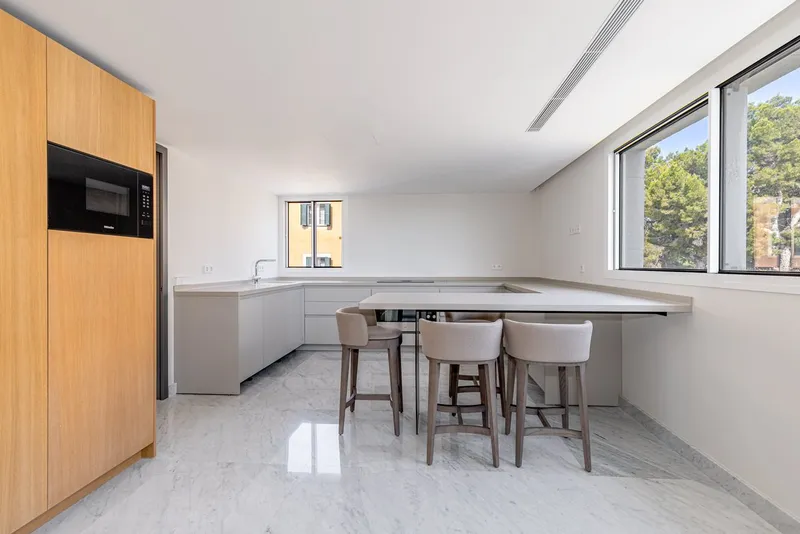 Apartment in Palma - Magnificent Terrace with Harbor View — photo 4