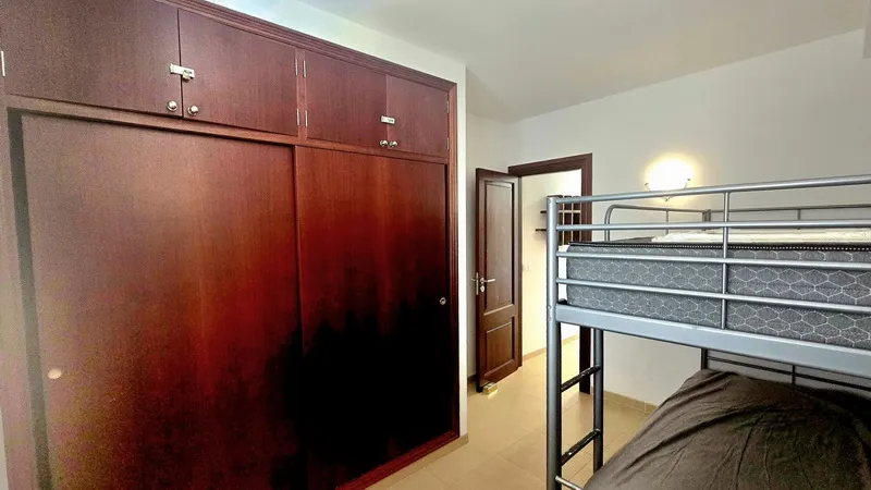 Beachfront 3-bedroom apartment — photo 8