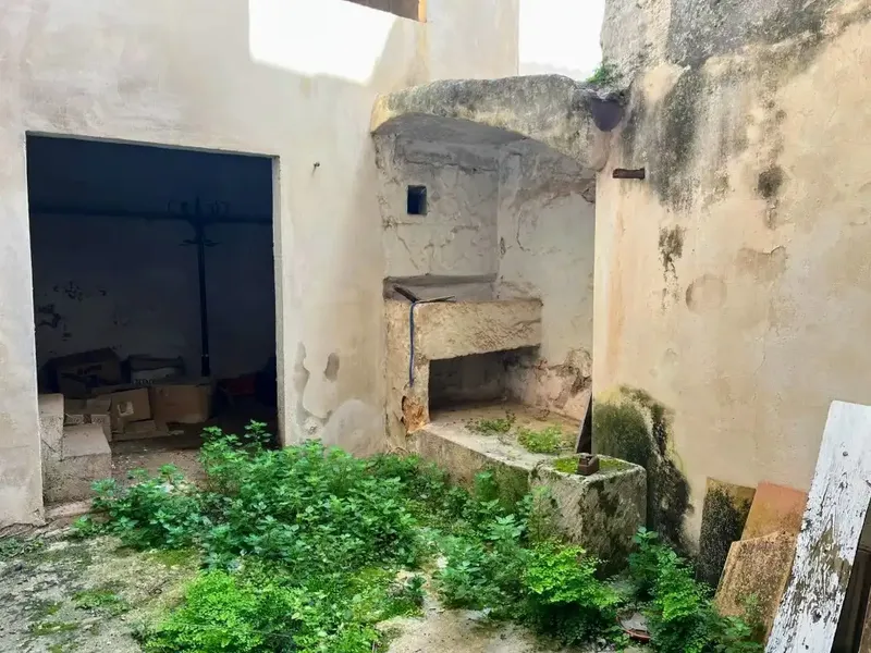 Manor house in Manacor with great renovation potential — photo 6