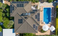 Exclusive villa with guest area, large saltwater pool and solar system — photo 2