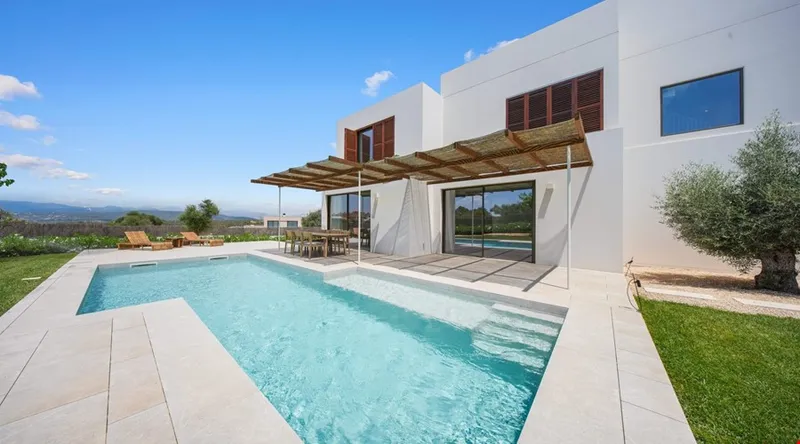 Architectural designer villa with panoramic roof terrace in Son Gual — photo 3