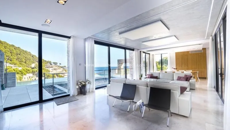 Luxury chalet with sea views in Canyamel — photo 2