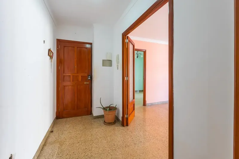 Excellent opportunity: spacious flat in S'Arenal de Llucmajor — photo 8