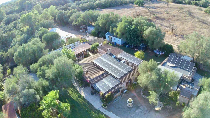 Finca Algaida – 14.206 m² Freiheit, Pool, Solar und Platz für die ganze Familie — photo 2
