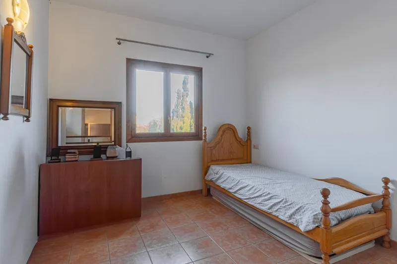 Rustic property with unobstructed views — photo 11