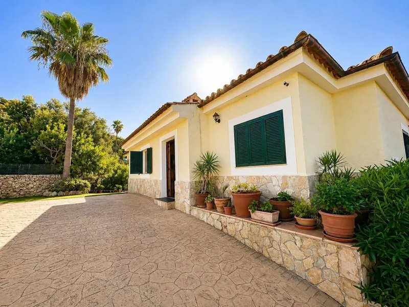 Detached villa for sale in Calvià village — photo 2