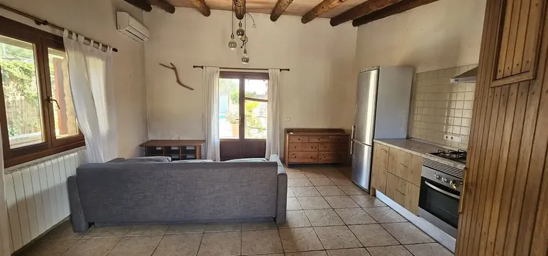 Preciosa casa de campo al mas estilo rustico mallorquín, en donde abundan las paredes de piedra y la gran anchura de las mismas, la carpinte — photo 9