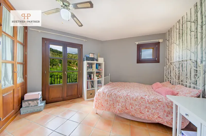 This spacious detached house is located in a quiet area at the foot of the Serra de Tramuntana, a World Heritage Site — photo 11