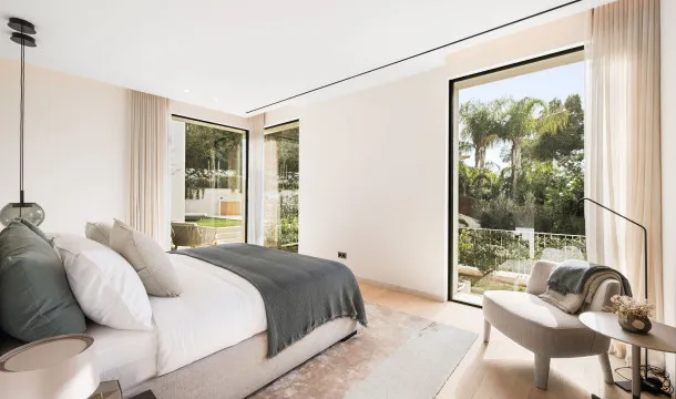 Stunning villa with sea views in Portals Nous — photo 12