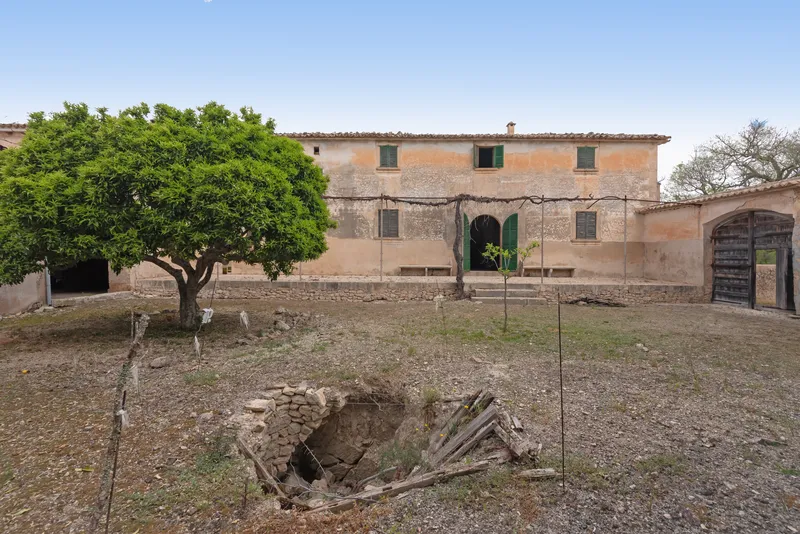 Impressive historic estate in Algaida, Mallorca. — photo 2