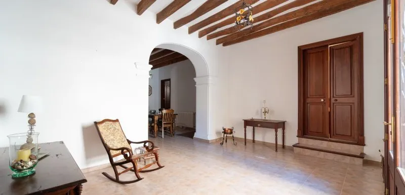 Townhouse for rent in Felanitx with terrace and outdoor space — photo 5