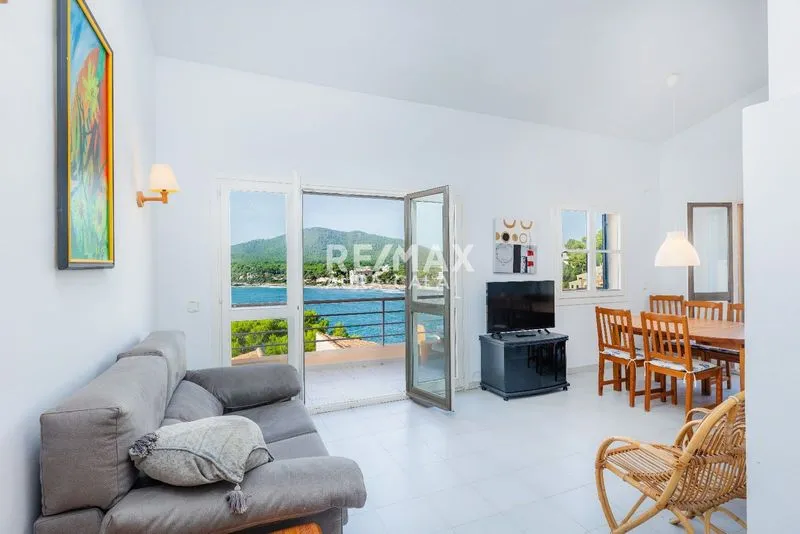 Apartment with spectacular sea views and community pool in Canyamel — photo 1