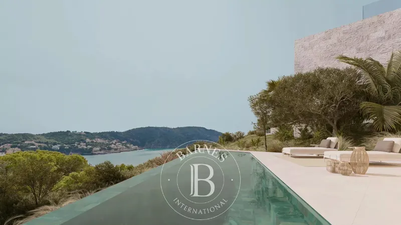 Serena One - Designer Villa with Panoramic Mountain and Sea Views in Camp de Mar — photo 3