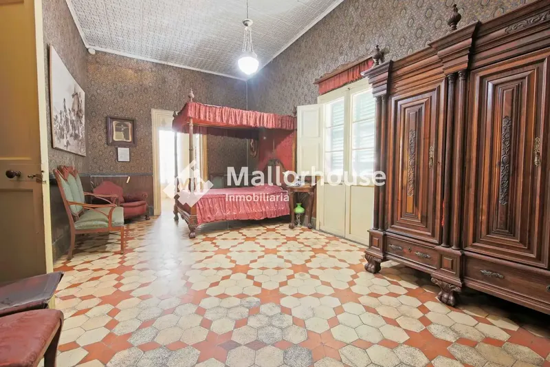 Impressive Mallorcan Townhouse in the Center of Manacor — photo 4
