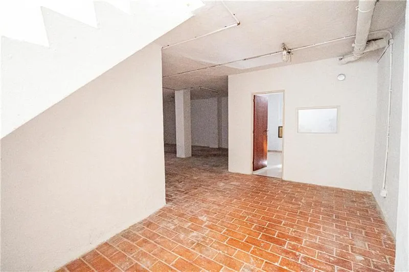 Duplex commercial premises in Plaza Barcelona — photo 3
