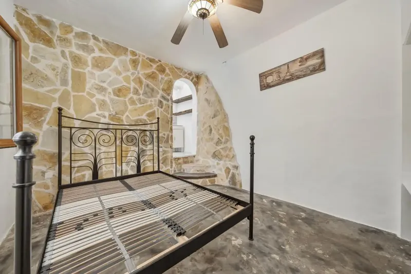 Detached house in Es Caló den Boira, Cala Figuera, in a quiet natural setting — photo 11