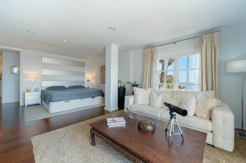 Villa with sea views in Costa d'en Blanes — photo 11
