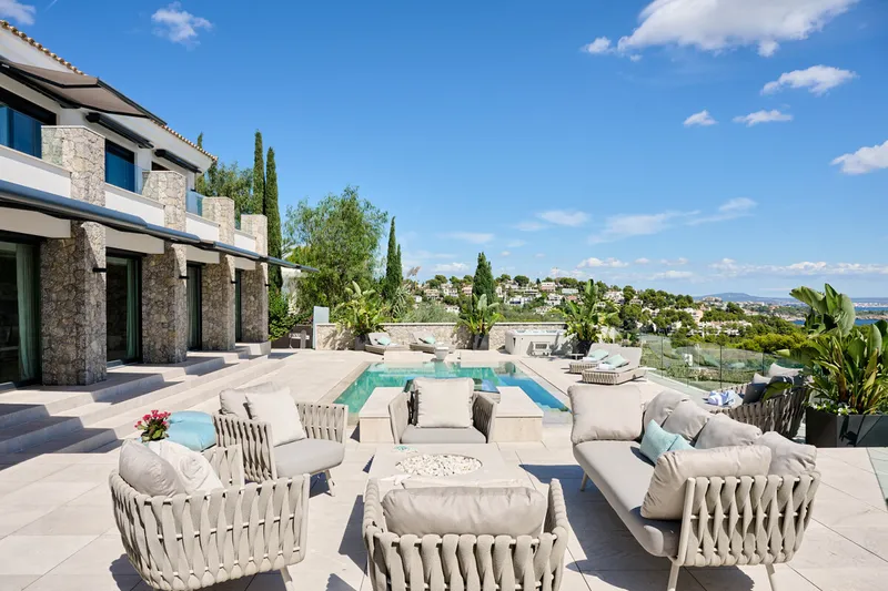 Stylish luxury villa with sea views in Bendinat - Marcel Remus Real Estate — photo 7
