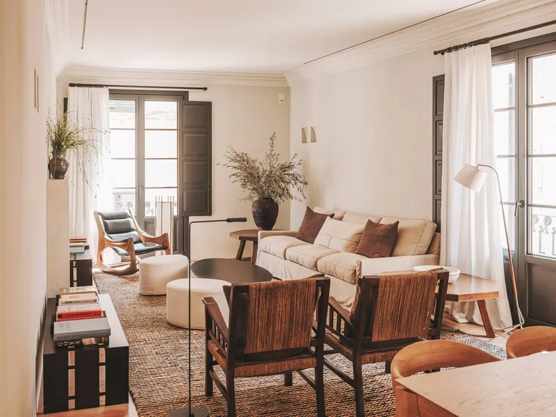 Penthouse in a stately mansion from the 16th century, in the old town of Palma — photo 5