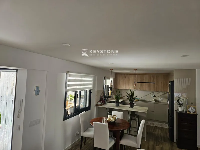 Detached Chalet — photo 4