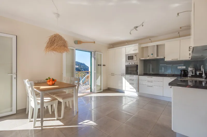 Modern apartment with terrace and tourist rental licence in Port de Sóller — photo 9