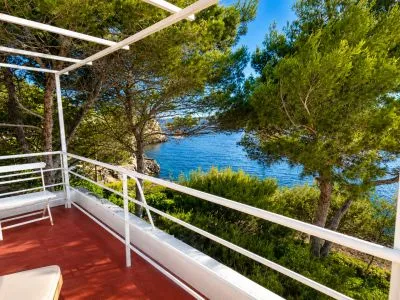 Apartment on the Seafront in Portocolom — photo 3