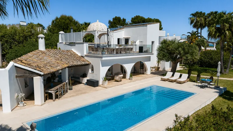 Mediterranean villa just steps from the sea in Sol de Mallorca — photo 1