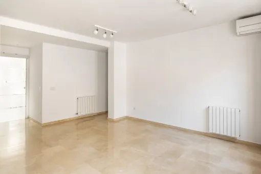 Son Espanyolet, spacious 3-bedroom apartment for long-term rental in Son Espanyolet — photo 3