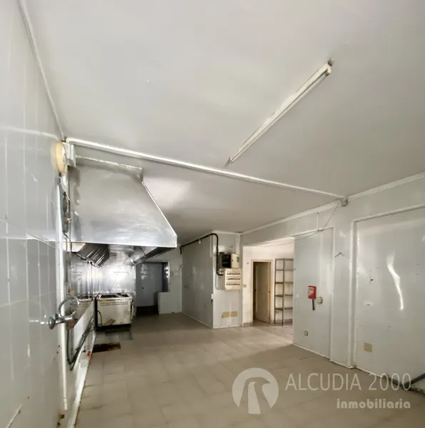 Business premise — photo 10