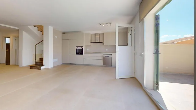 New semi-detached chalet with 4 bedrooms on two floors with private pool in Sa Cabaneta — photo 8