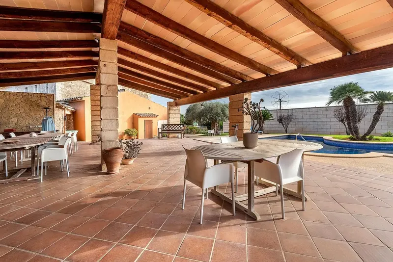 Discover this charming rustic villa in the exclusive area of Sa Casa Blanca — photo 8