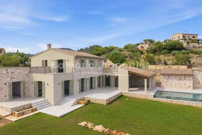 Elegant new-build finca with sea views for sale in Cala Millor, Northeast Mallorca — photo 2