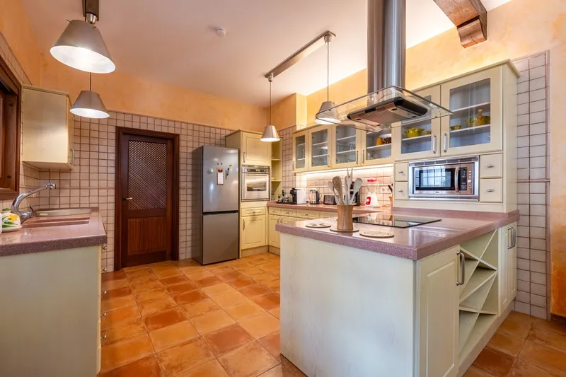 Single-storey finca near Santanyí with holiday rental licence — photo 9