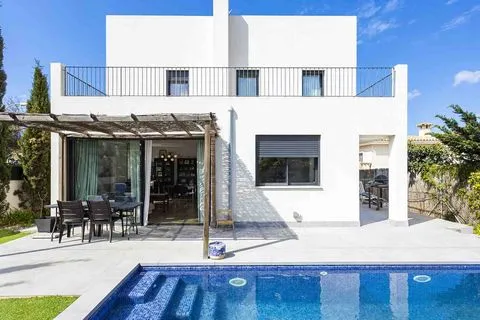 Villa in Son Ferrer, Mallorca — photo 1