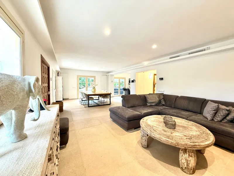 Luxury Mediterranean Villa for Sale in Costa de la Calma, Mallorca — photo 10