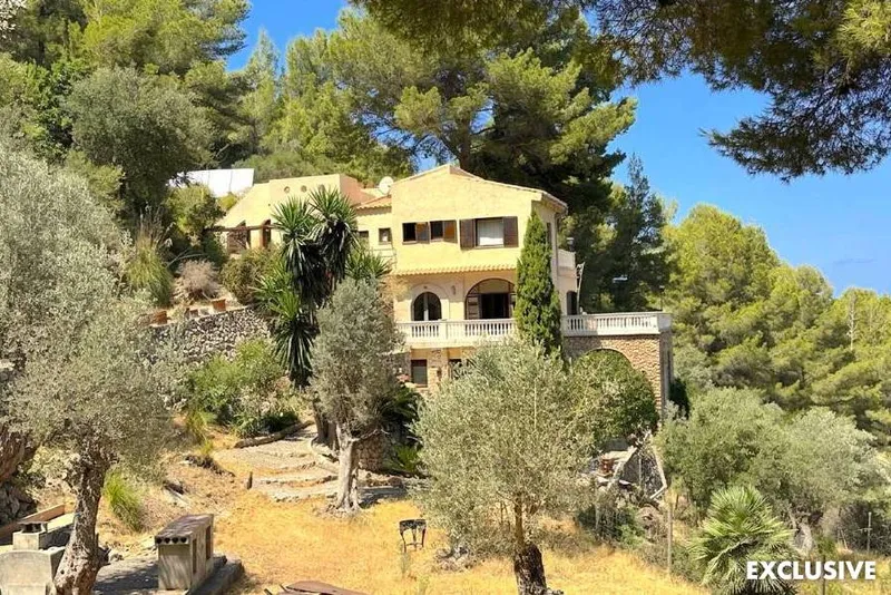 Unique West Coast Setting with Sea Views – Your Dream Project Awaits — photo 2