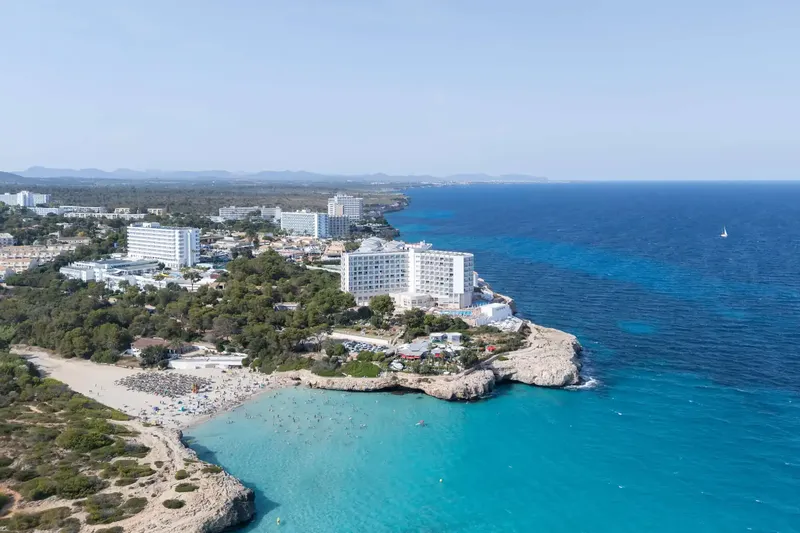 Extraordinary ground floor apartment for rent in one of the most coveted areas of southeast Mallorca — photo 5
