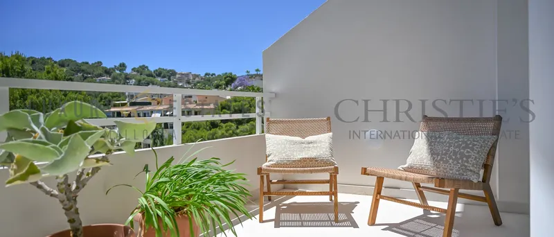 Modern renovated triplex penthouse in Cas Catalá with sea views within walking distance of the harbor — photo 11