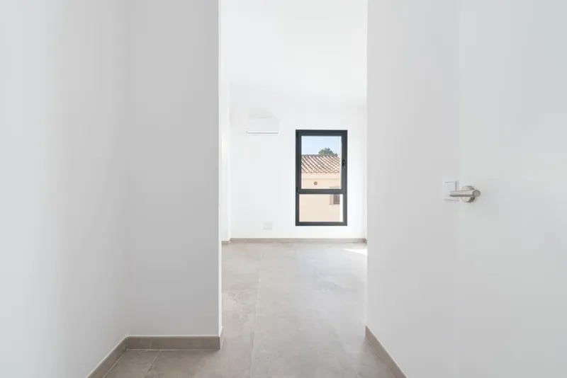 Son Serra de Marina modern style house for sale with roof terrace and easily maintained gardens — photo 11