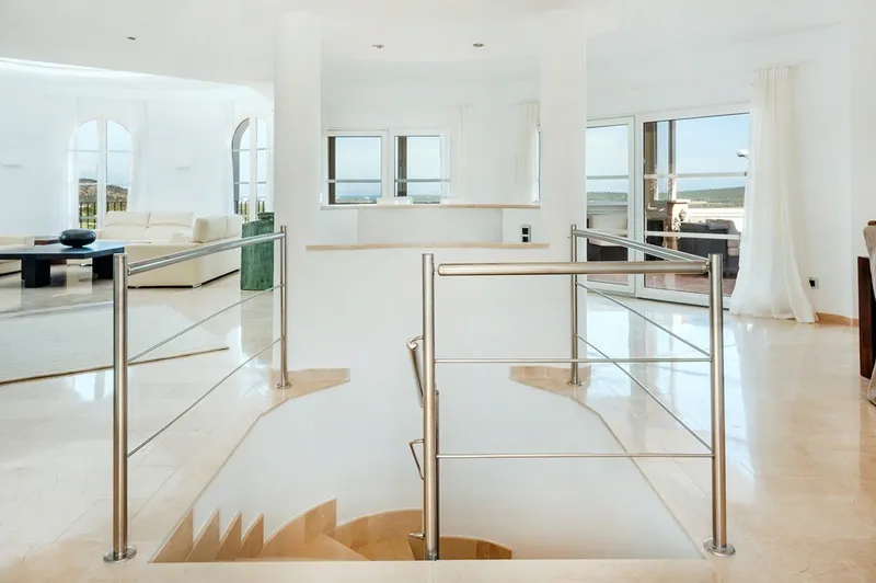 Rent: Villa on dream plot - Marcel Remus Real Estate — photo 12