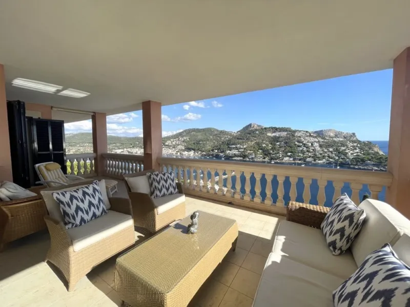 Penthouse with huge rooftop terrace and breathtaking sea and harbor views for rent in Puerto Andratx - Port d'Andratx - 2 Bedrooms, 142.28 m² — photo 6