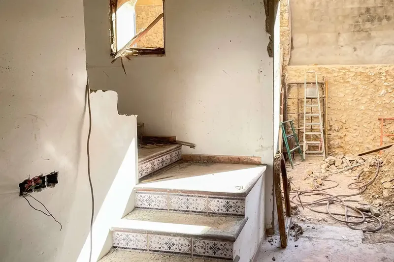In a highly sought-after location in Artà, this historic house offers an attractive opportunity for investors looking for a project — photo 12