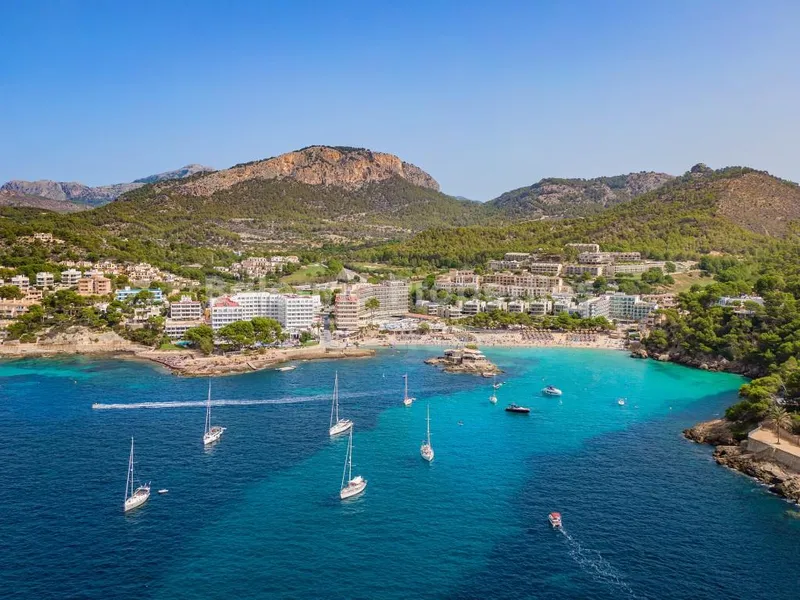 Modern home with sea views for sale in Camp de Mar, Southwest Mallorca — photo 3