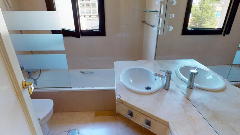 Spacious Penthouse Apartment with Views over Can Barbara — photo 7
