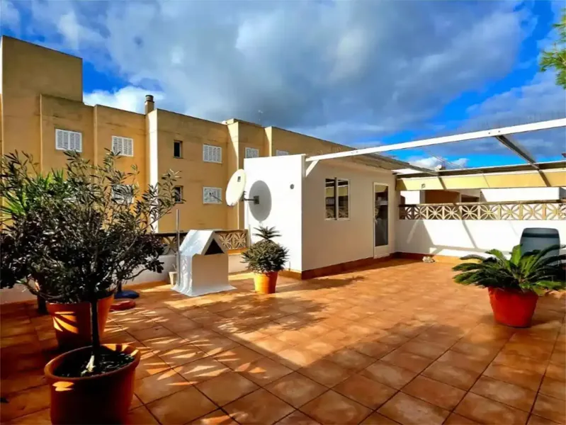 Apartamento con terraza privada en Cala Ratjada — photo 1