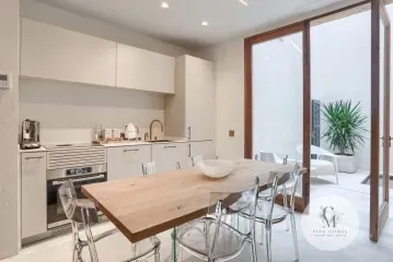 Townhouse with Indoor Pool and Contemporary Design in the Heart of Pollença — photo 8