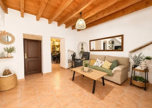 Terraced house in Costitx — photo 1