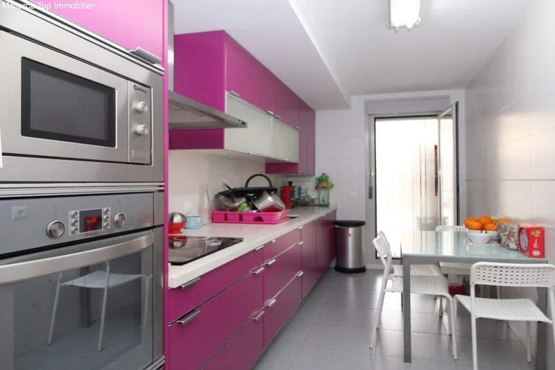 100m² ground-floor apartment with 3 bedrooms, parking space and terrace for sale — photo 6